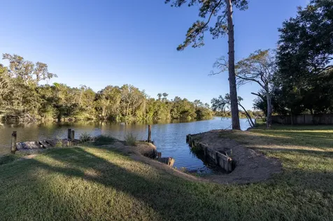 30 Ellis Road League City TX 77573