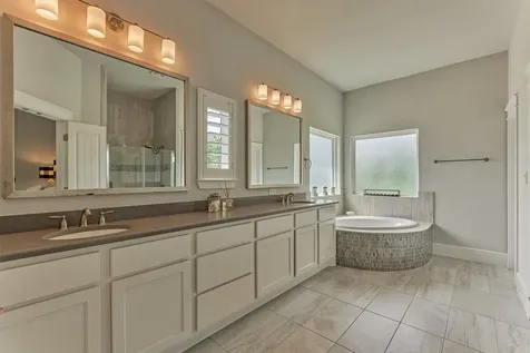 101 Mallard Creek Court Montgomery TX 77316