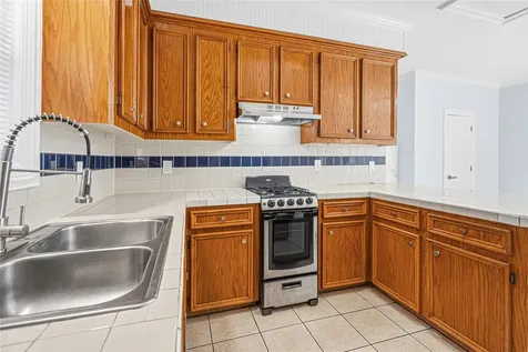 7839 Goode Street B Houston TX 77012