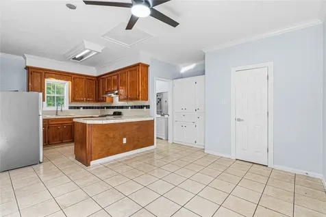 7839 Goode Street B Houston TX 77012
