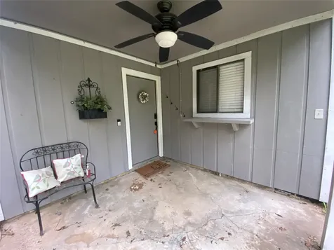 28604 Magnolia Court Huntsville TX 77320