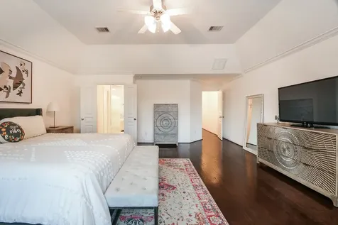 1111 W 26th Street Houston TX 77008