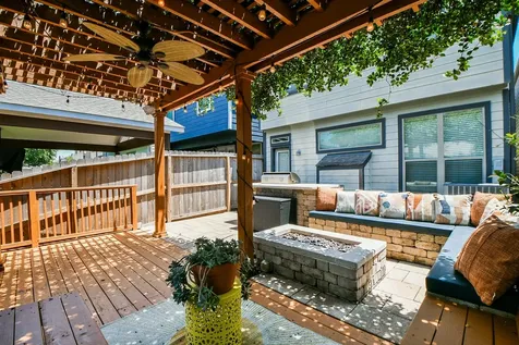 1111 W 26th Street Houston TX 77008
