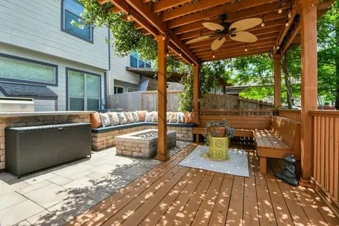 1111 W 26th Street Houston TX 77008