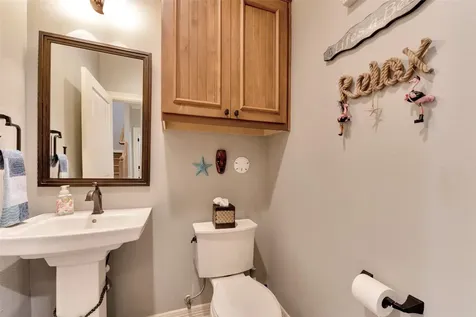 1522 Windsong Way Tiki Island TX 77554