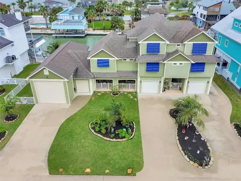 1522 Windsong Way Tiki Island TX 77554