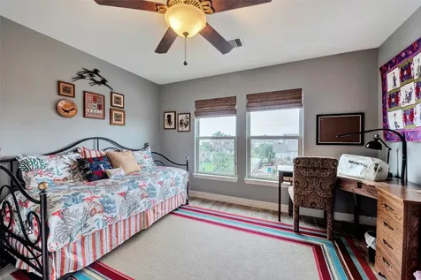 1522 Windsong Way Tiki Island TX 77554