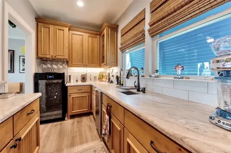 1522 Windsong Way Tiki Island TX 77554