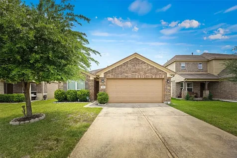 1062 Carolina Wren Circle Houston TX 77073