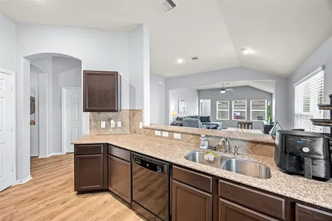 1062 Carolina Wren Circle Houston TX 77073