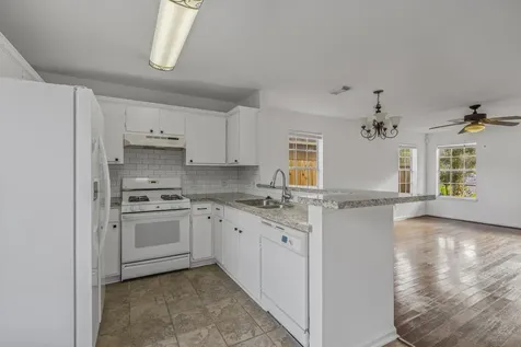 2106 Nettleton Street Houston TX 77004