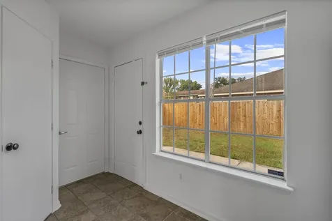 2106 Nettleton Street Houston TX 77004