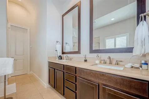 2524 Sherwin Street Houston TX 77007