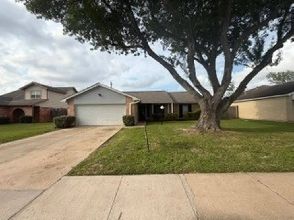 7822 Chasecreek Drive Houston TX 77489