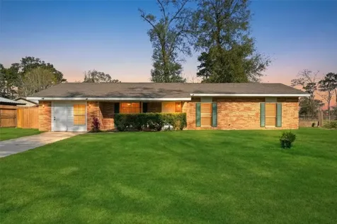 205 Mary Jo Street Cleveland TX 77328