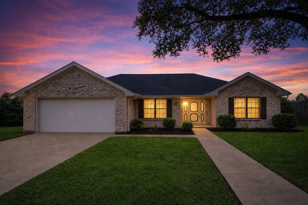 805 Bormann Street Brenham TX 77833
