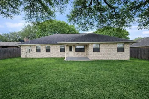 805 Bormann Street Brenham TX 77833