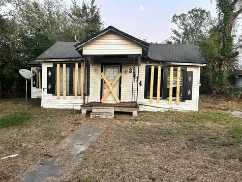8914 W Lanewood Drive Houston TX 77016