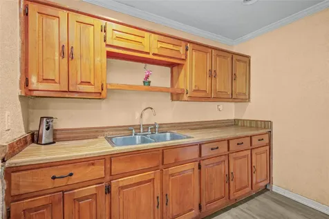 117 Camellia Street Lake Jackson TX 77566