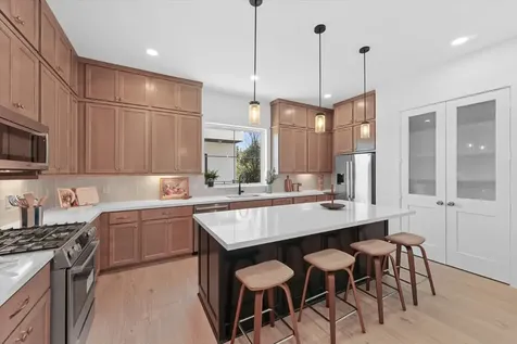 1503 Vermont Street D Houston TX 77006