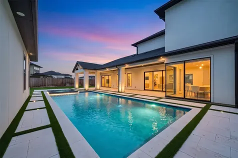 512 Basil Leaf Lane Richmond TX 77406