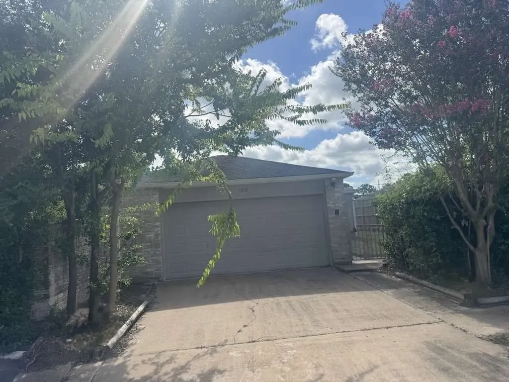 11807 S Youngwood Lane Houston TX 77043