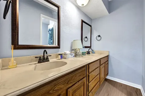 6370 Creekbend Drive 55 Houston TX 77096
