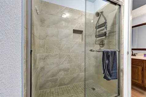 6370 Creekbend Drive 55 Houston TX 77096