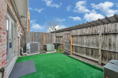 6370 Creekbend Drive 55 Houston TX 77096
