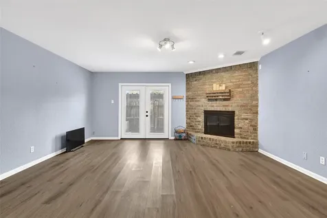 6370 Creekbend Drive 55 Houston TX 77096