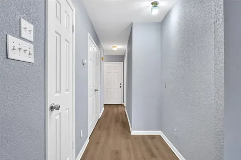 6370 Creekbend Drive 55 Houston TX 77096