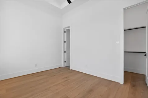 83 Camden Hills Drive Montgomery TX 77356