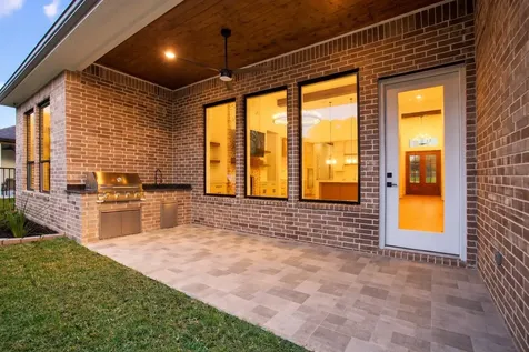 83 Camden Hills Drive Montgomery TX 77356