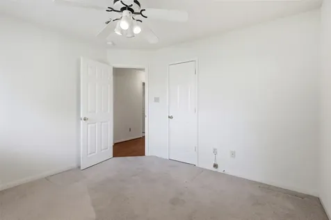 10707 Crestfield Court Houston TX 77070