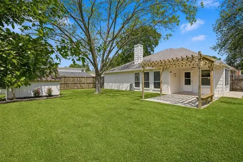 10707 Crestfield Court Houston TX 77070