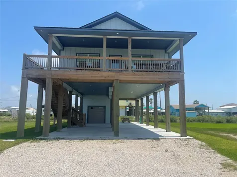 1166 N Monkhouse Drive Crystal Beach TX 77650