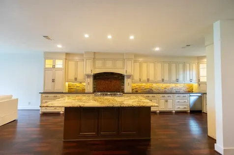 1933 Enterprise Avenue League City TX 77573