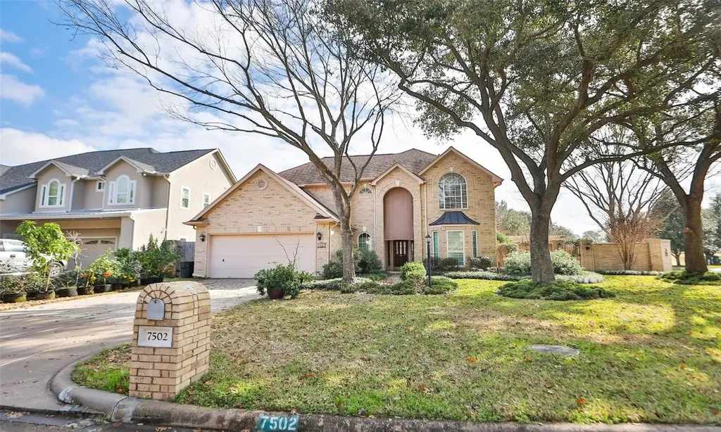 7502 Holly Court Estates Houston TX 77095