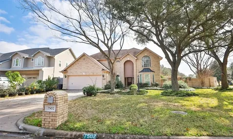 7502 Holly Court Estates Houston TX 77095