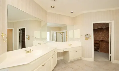 7502 Holly Court Estates Houston TX 77095