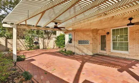 7502 Holly Court Estates Houston TX 77095