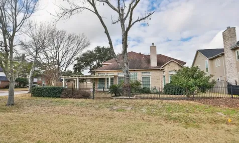 7502 Holly Court Estates Houston TX 77095