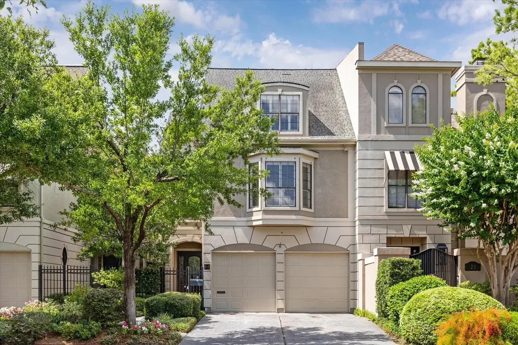 2 S Briar Hollow Lane 2 Houston TX 77027