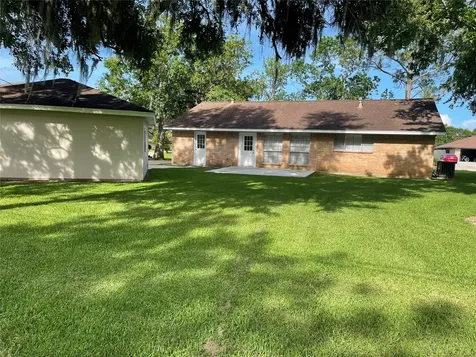 321 Petunia Street Lake Jackson TX 77566