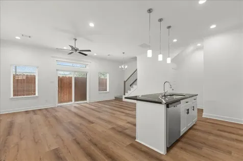 5004 Elizabeth City Street Houston TX 77021