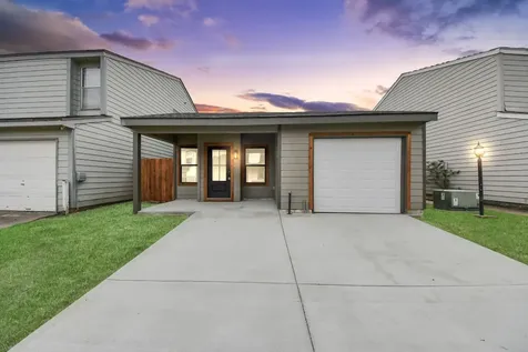 12517 Manor Court Houston TX 77072