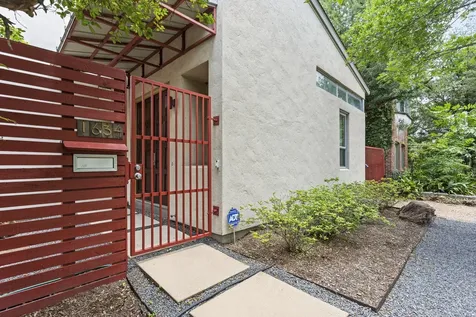 1634 Marshall Street Houston TX 77006