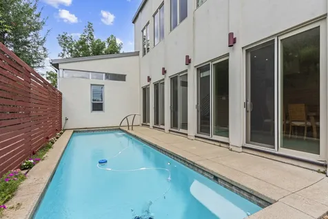 1634 Marshall Street Houston TX 77006
