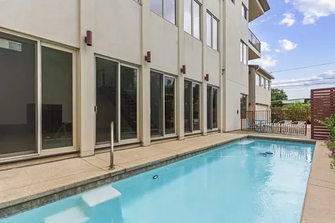 1634 Marshall Street Houston TX 77006