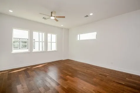 426 Sikes Street A Houston TX 77018